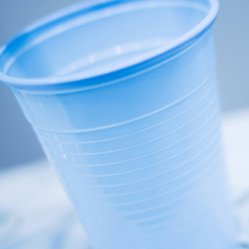 vaso para enjuague antes del procedimiento